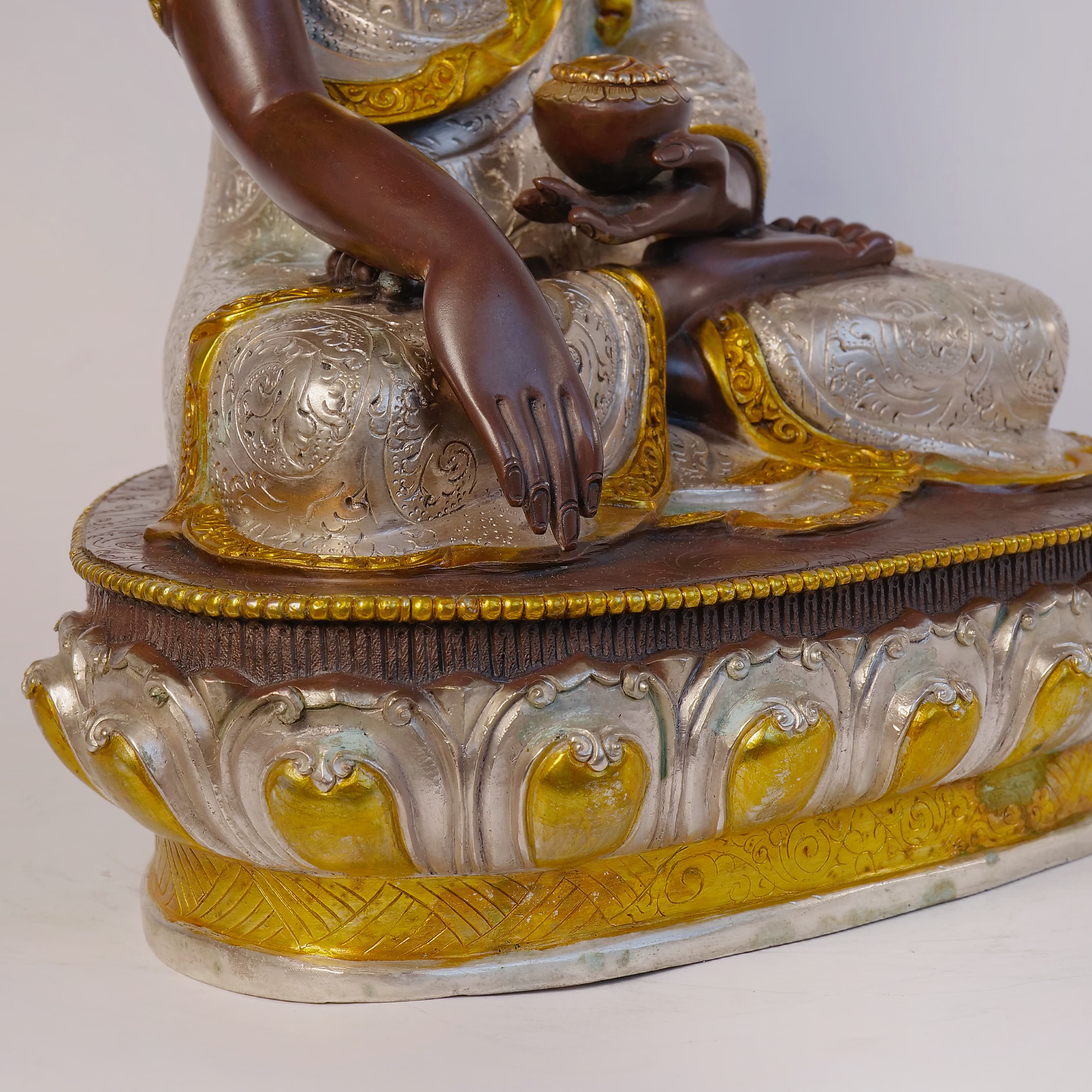 Shakyamuni Buddha (Medium)  6