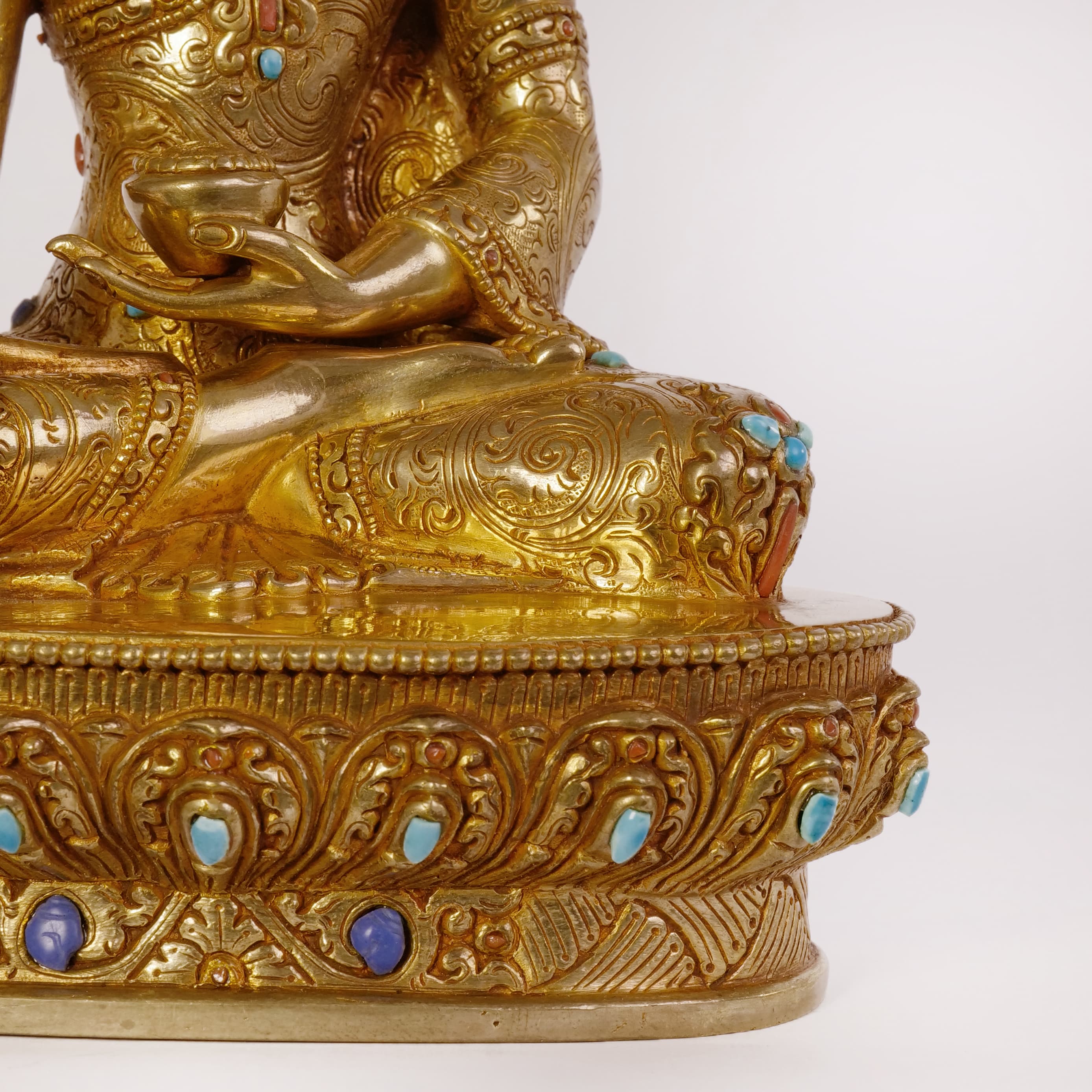 Shakyamuni Buddha with stone (Small) 8
