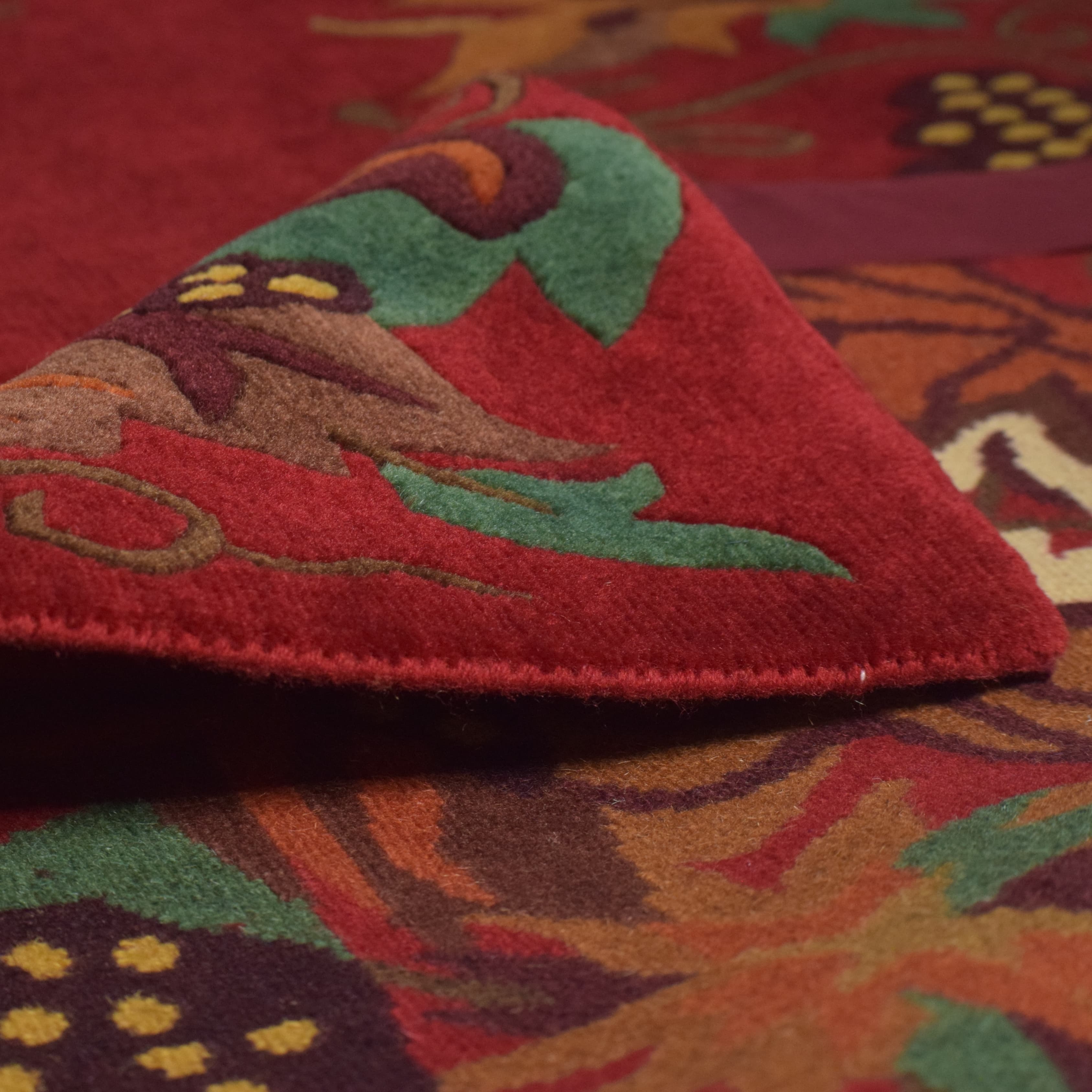 Handmade Nepal Tibetan Wool Carpet – Red Grapevine Border Design 4