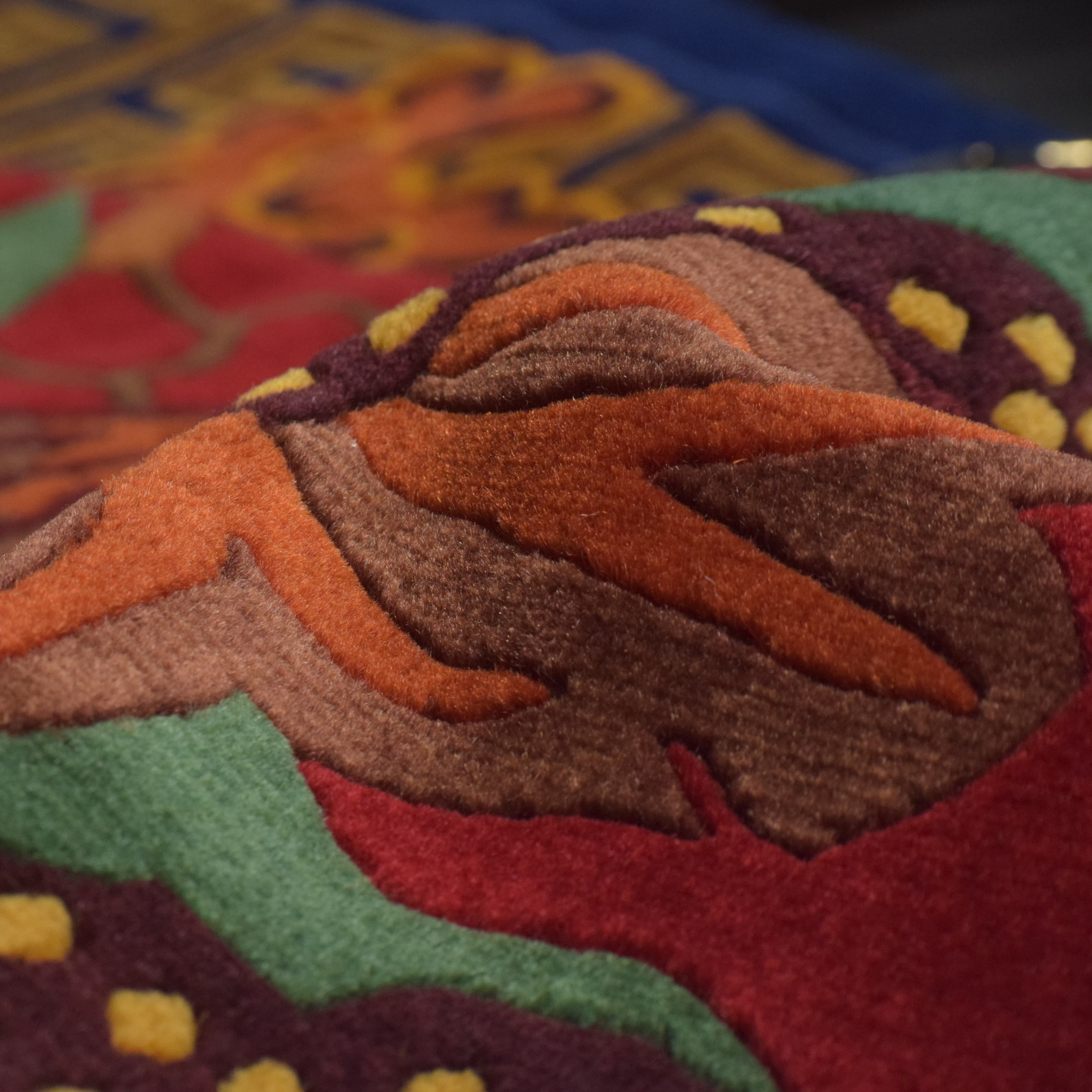 Handmade Nepal Tibetan Wool Carpet – Red Grapevine Border Design 5