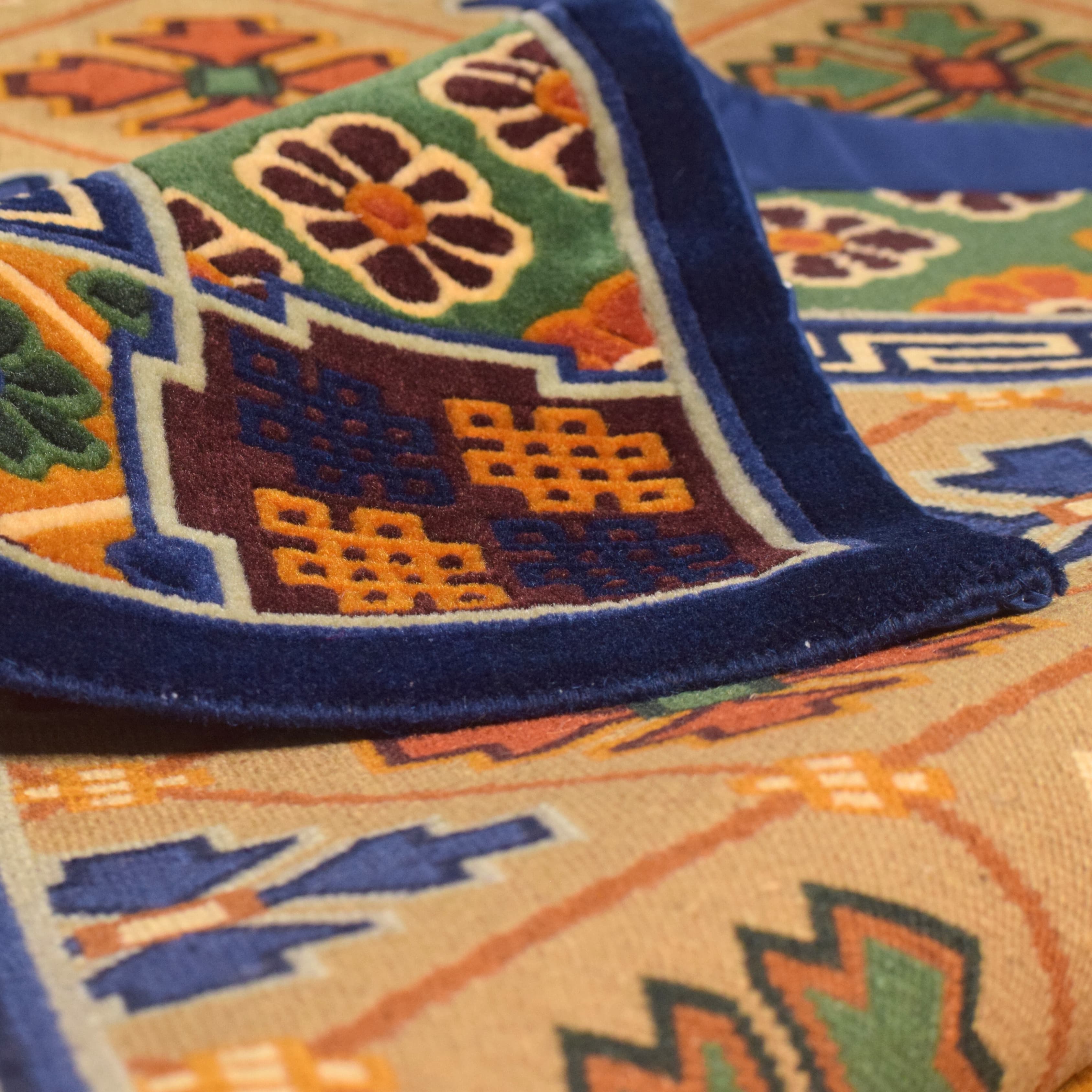 Handmade Nepal Tibetan Wool Carpet – Beige Geometric Diamond Pattern 3