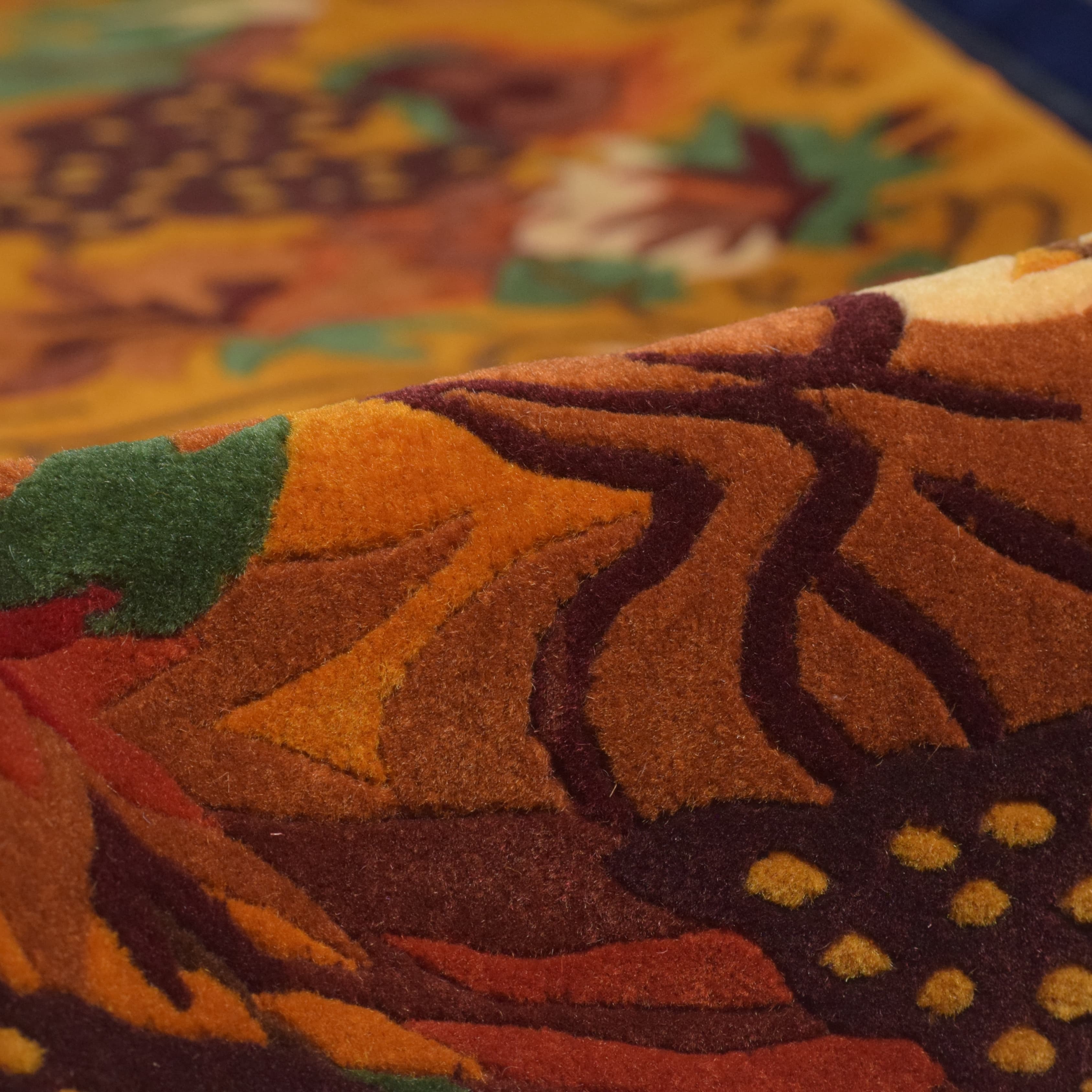 Golden Vineyard Border Rug 3
